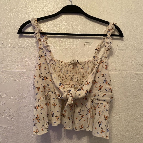 American Eagle top with tie in front - Picture 2 of 4